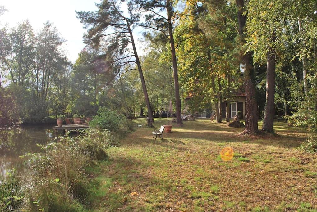 Paradis Perdu En Sologne Avec Plage Privee Villeny Exterior foto